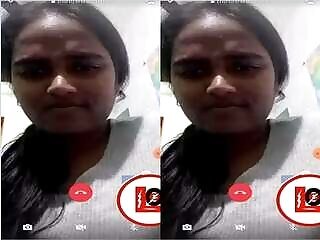 Desi indian Girl Showing Her Boobs on Video Call