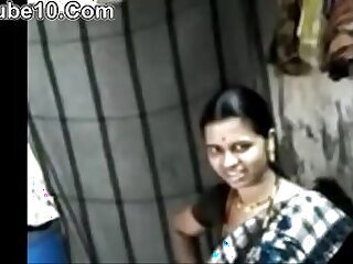 MMS Of Sexy Marathi Maid And Her Boss